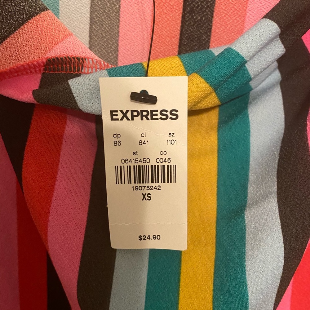 NWT Express Tank - Picture 3 of 4